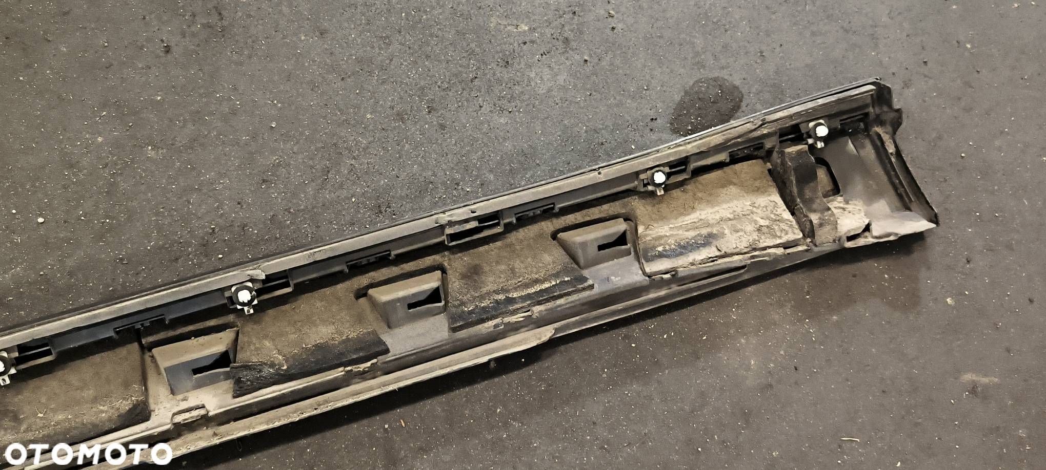 DEKOR LISTWA AUDI A8 L D5 4N PRAWA LONG - 3