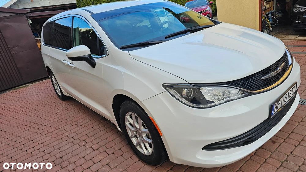 Chrysler Pacifica - 18