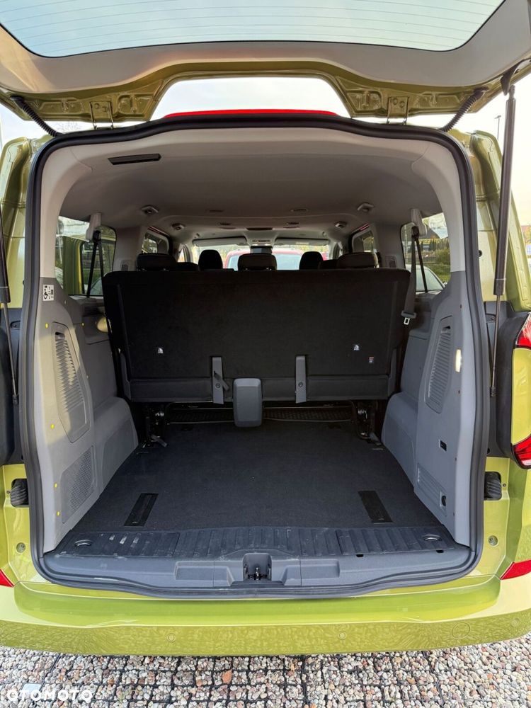 Volkswagen Caravelle - 5