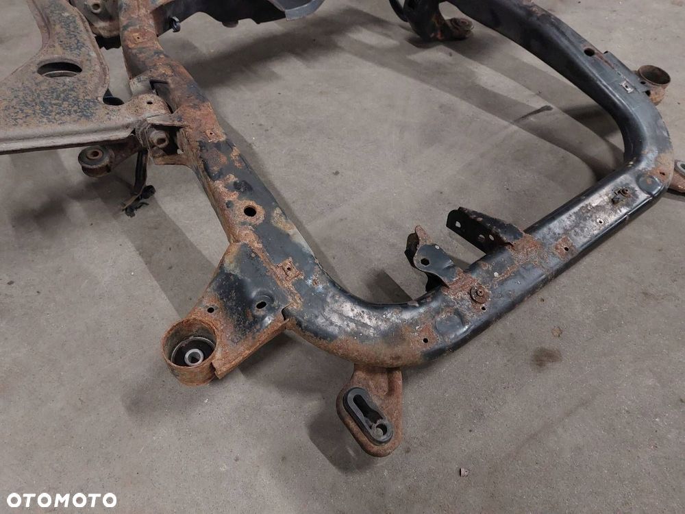 SANKI WÓZEK KOŁYSKA SILNIKA OPEL ASTRA H 04-06r - 2