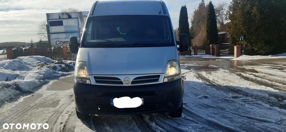 Nissan Interstar - 1