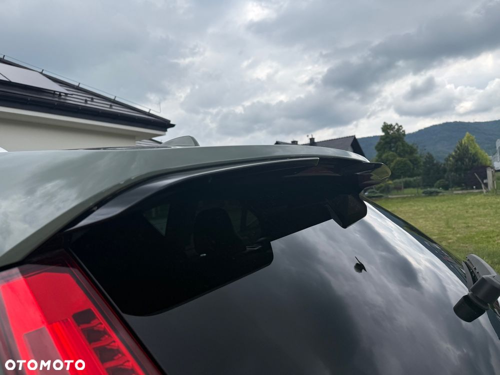 Volvo XC 40 B5 AWD Ultimate Dark - 26