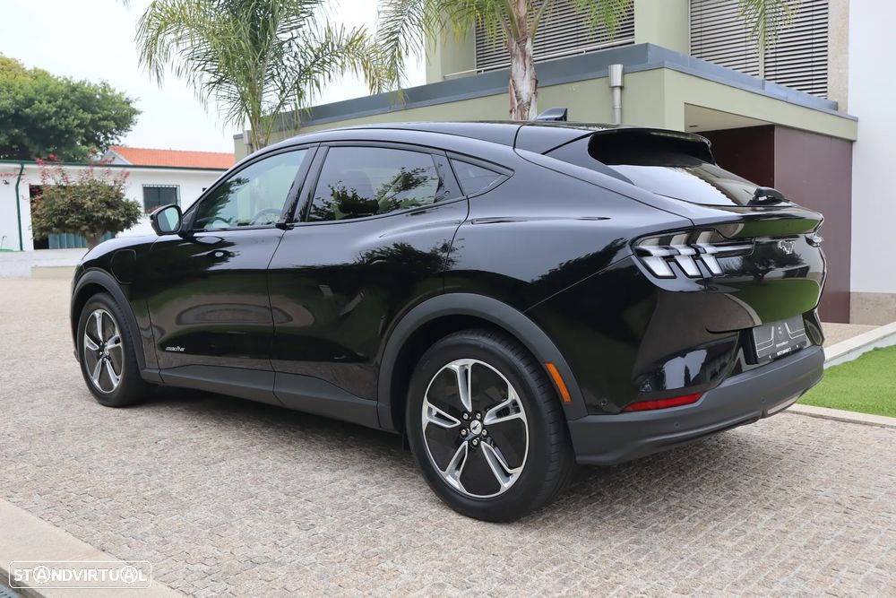 Ford Mustang Mach-E Standard - 4