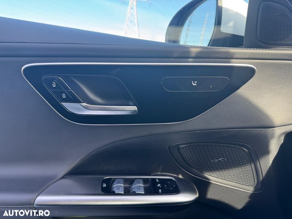 MERCEDES-BENZ C-Class 2023 — imagine 13