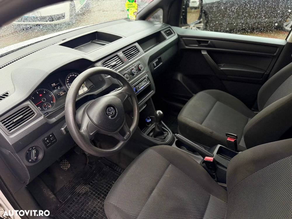 Volkswagen Caddy - 10