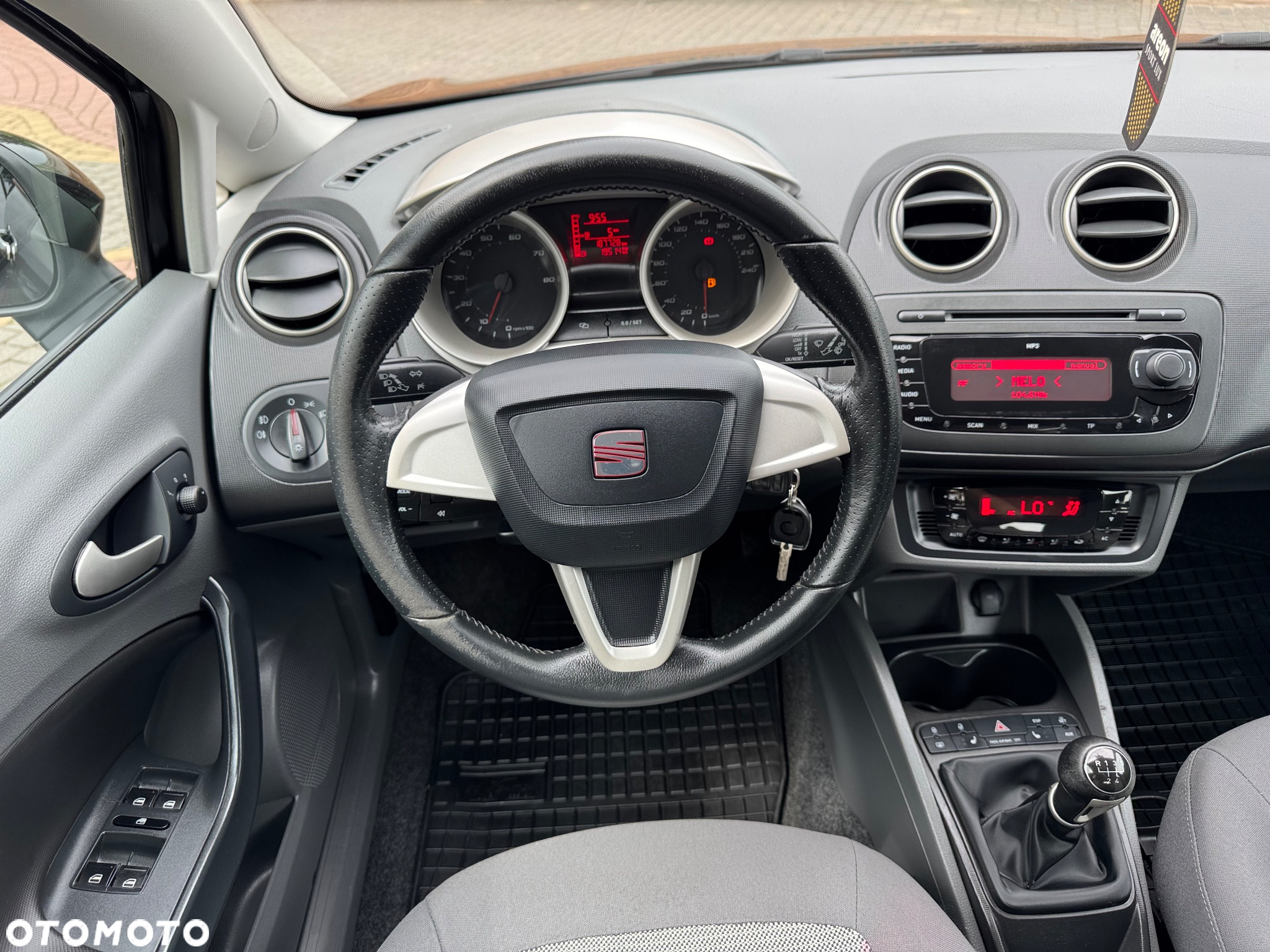 Seat Ibiza 1.4 16V Passion - 17
