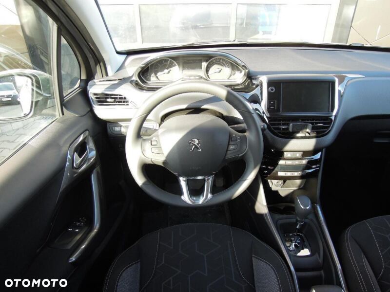 Peugeot 2008 - 10