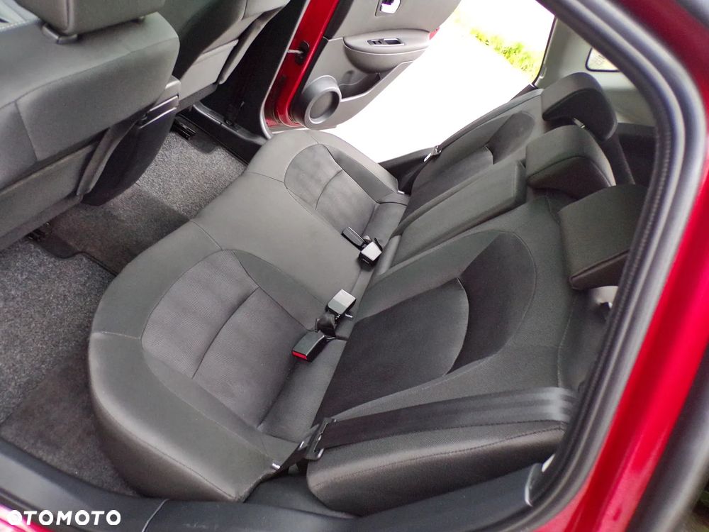 Nissan Qashqai 1.6 360 - 28