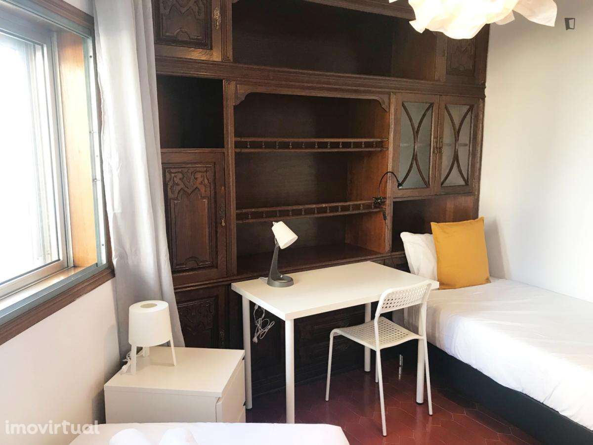 Apartamento com 2 quartos - localizado em Paranhos Porto - Grande imagem: 4/7