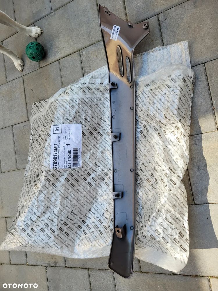 Owiewka, osłona, pług, próg, podłoga, podest Piaggio GTS 300 - 8