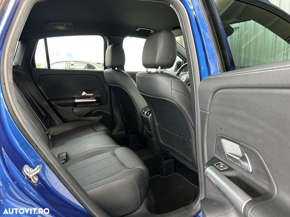 Mercedes-Benz GLA 200 d 4MATIC Aut. - 13