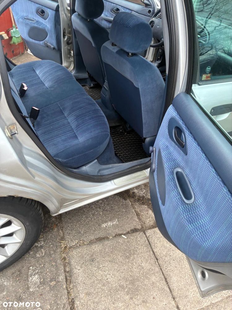 Ford Mondeo - 1