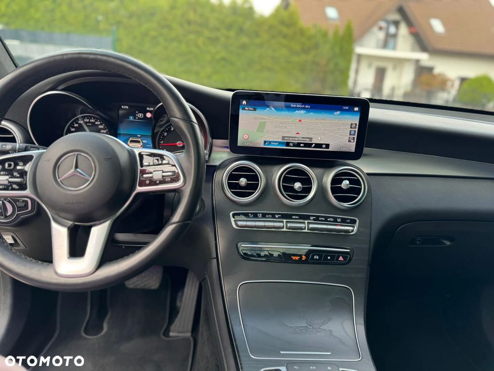Mercedes-Benz GLC 300 4Matic 9G-TRONIC Edition AMG Line - 19