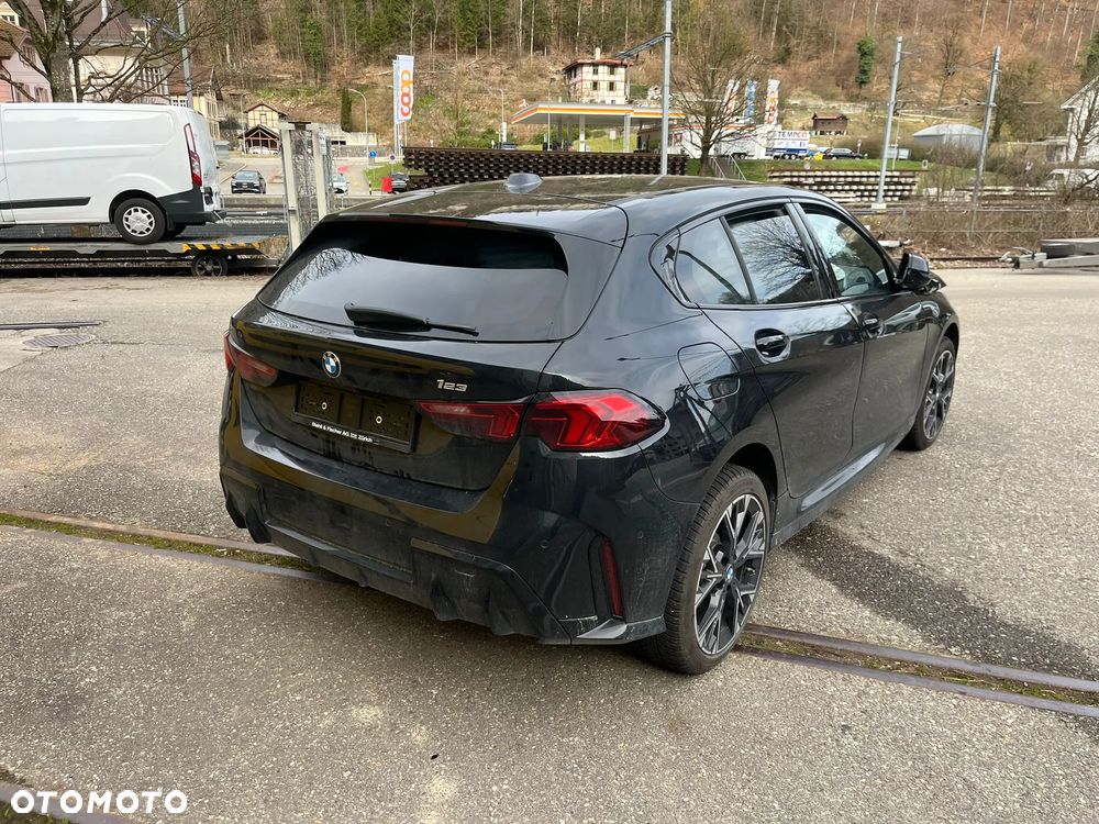 BMW Seria 1 - 1