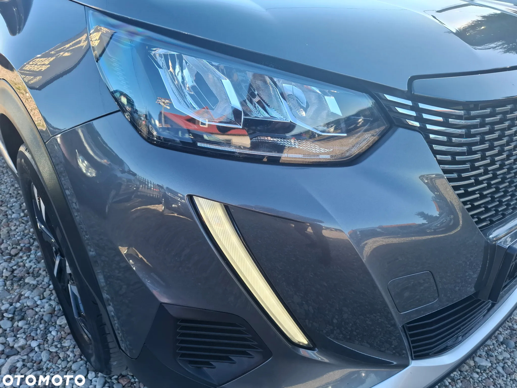 Peugeot 2008 PureTech 130 Allure - 5