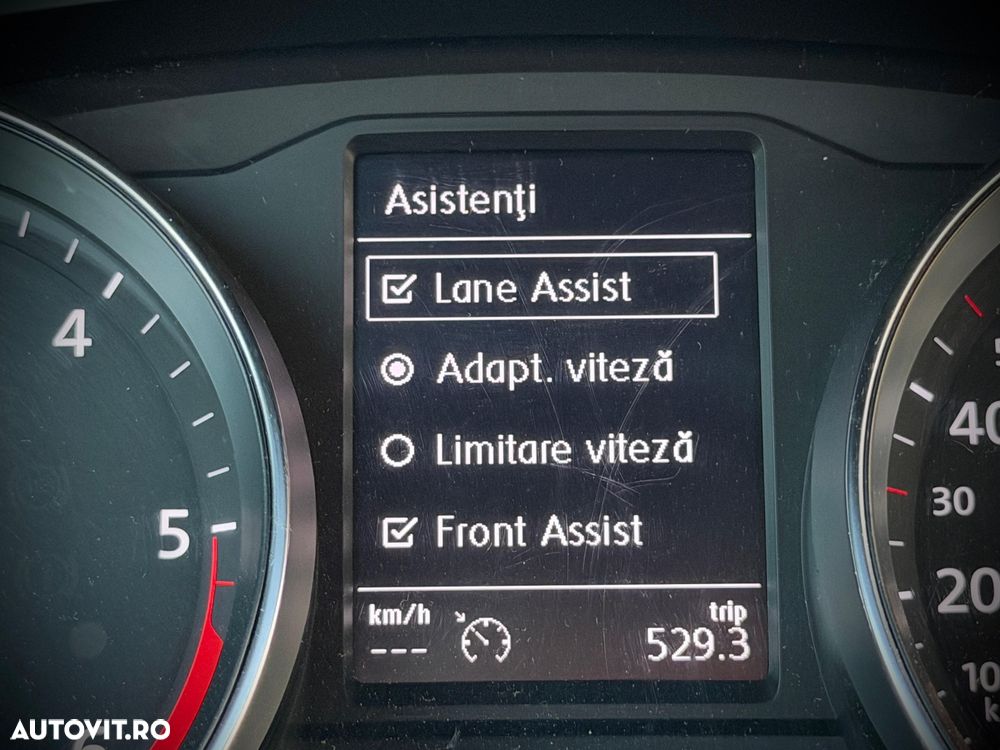 Volkswagen Passat 2.0 TDI SCR DSG Highline - 34