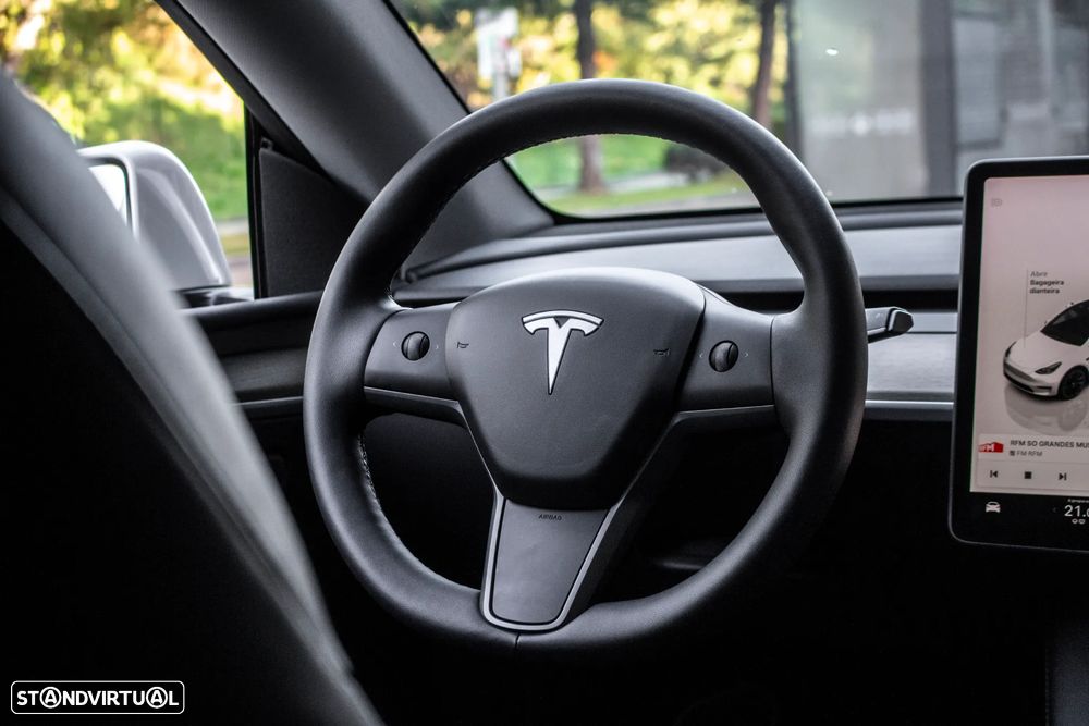 Tesla Model Y Long Range Tração Integral - 29