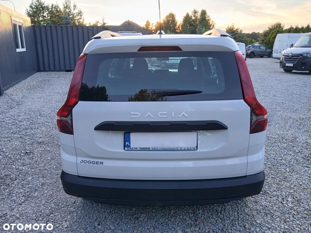Dacia Jogger 1.0 TCe Essential 7os - 6
