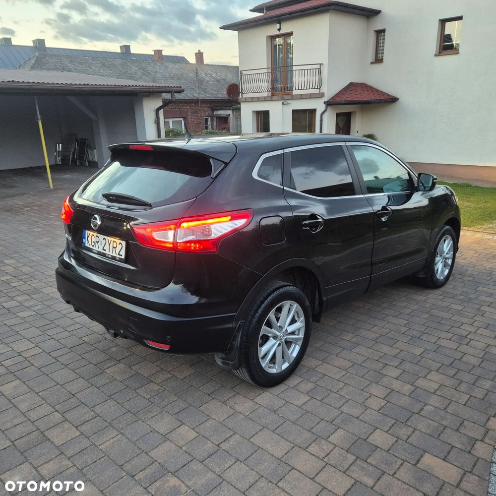 Nissan Qashqai 1.6 dCi 4 x 4 DPF Start/Stop tekna - 18