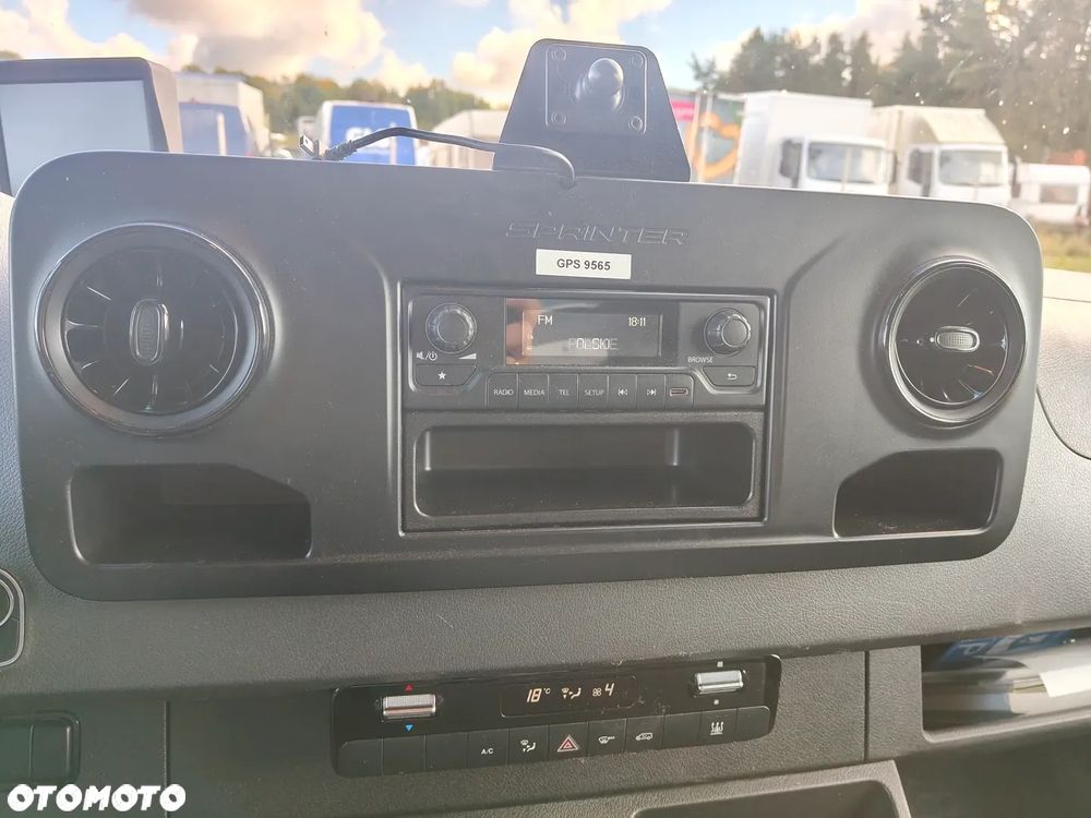 Mercedes-Benz SPRINTER - 7