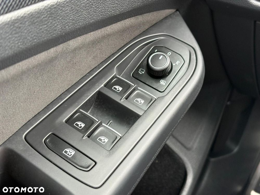 Volkswagen Golf - 30