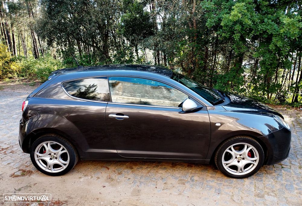 Alfa Romeo MiTo 1.3 JTD Distinctive S&S - 12