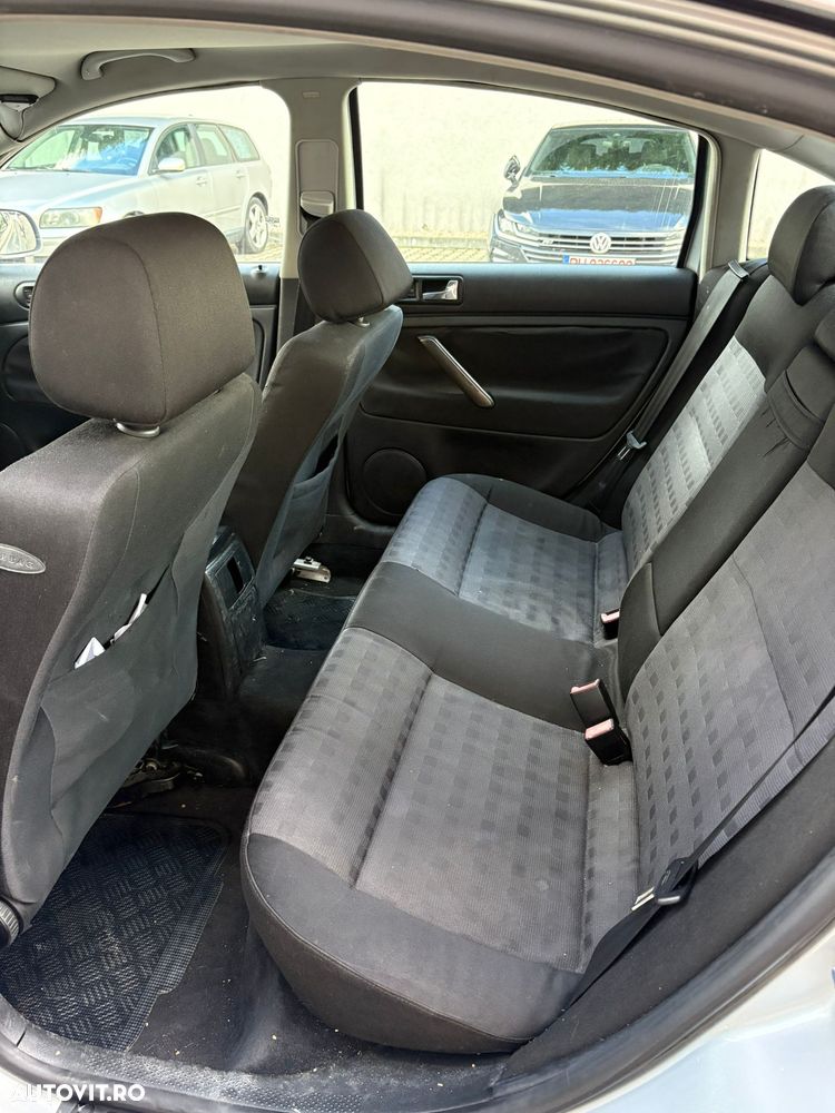 Volkswagen Passat 1.9TDI Comfortline - 7