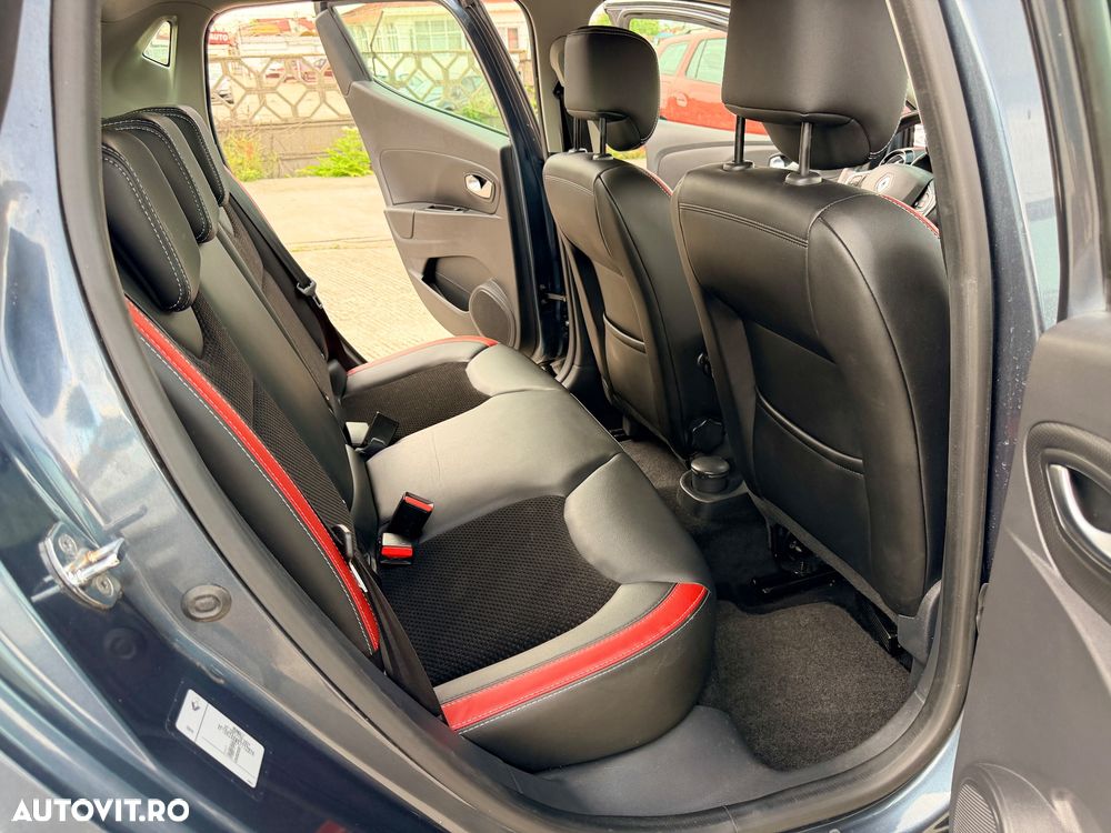 Renault Clio - 17