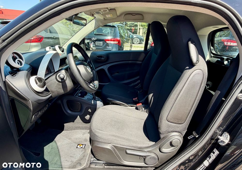 Smart Fortwo EQ - 10