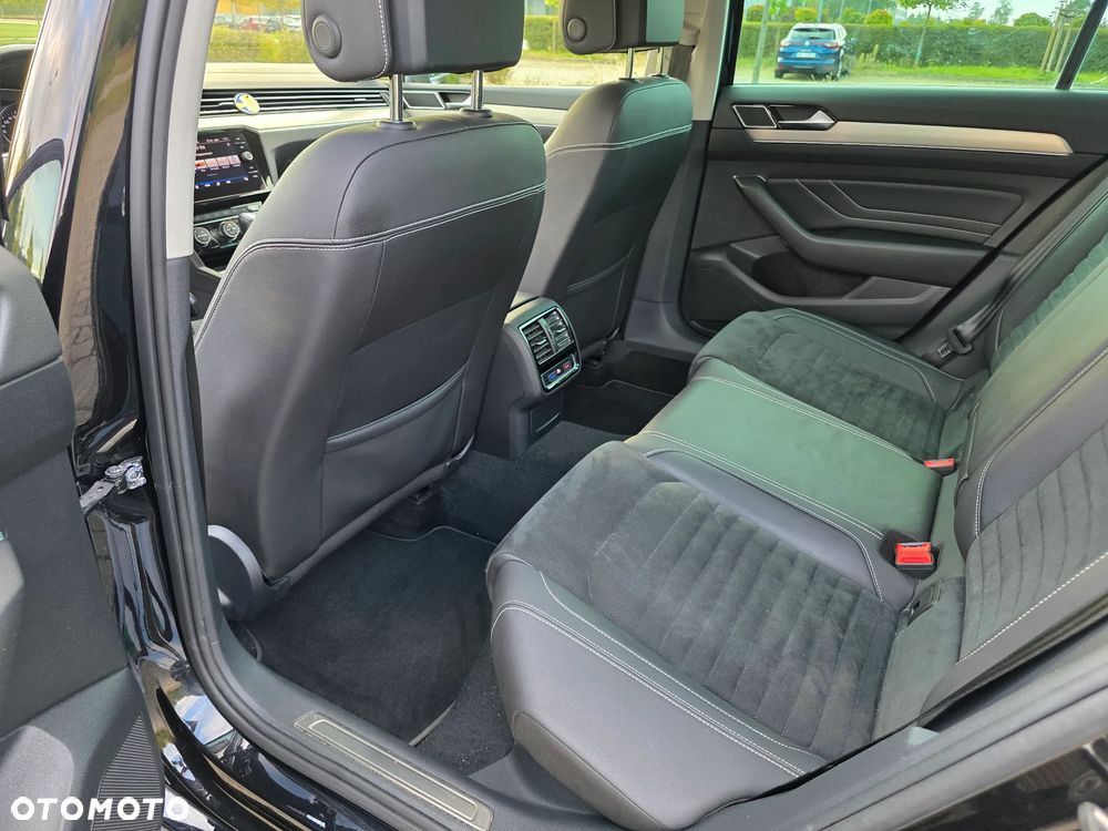 Volkswagen Passat - 21