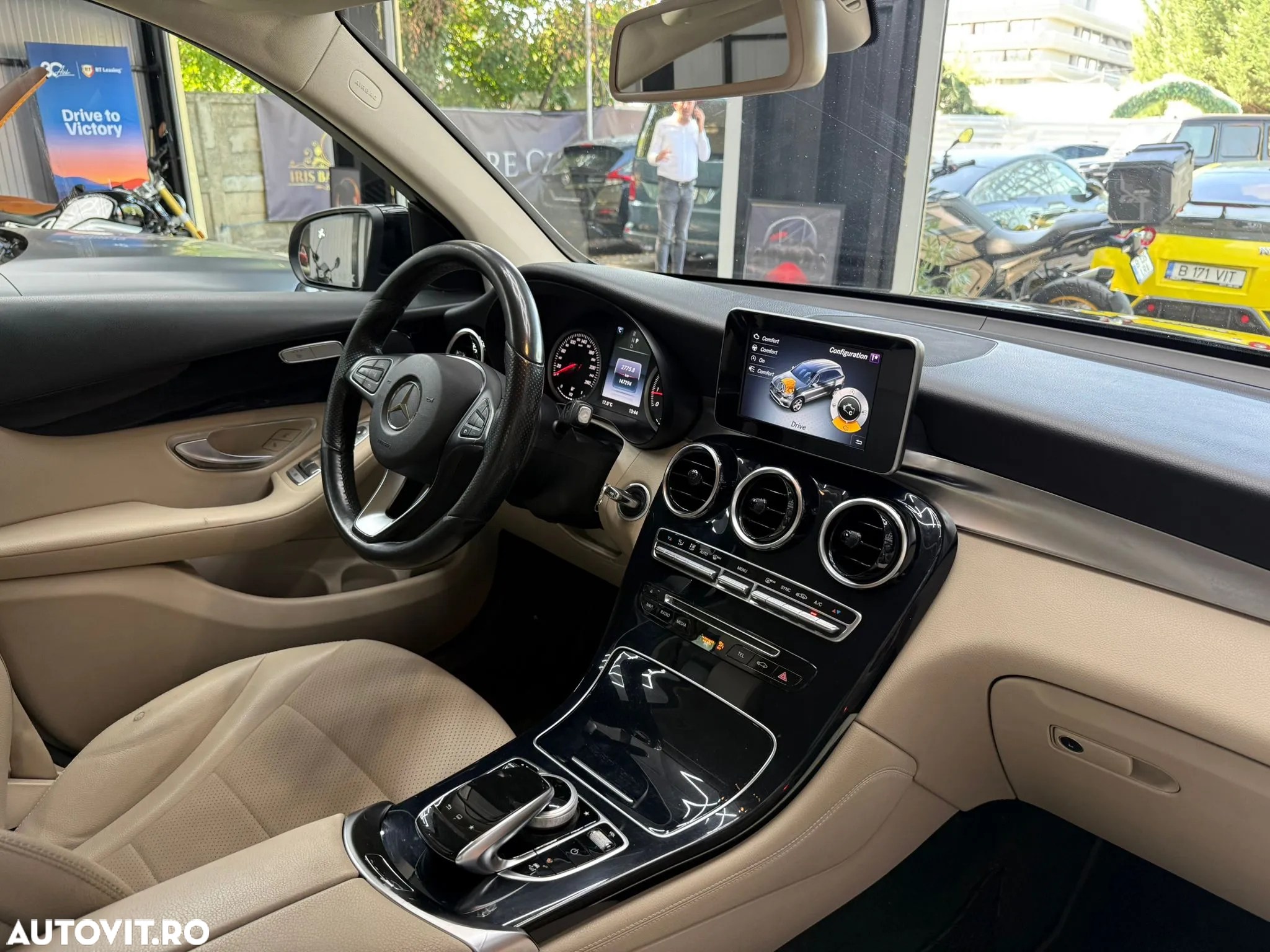 Mercedes-Benz GLC 250 4MATIC - 32