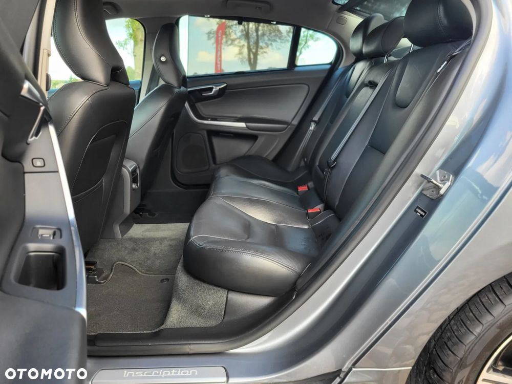Volvo S60 T5 Inscription - 18