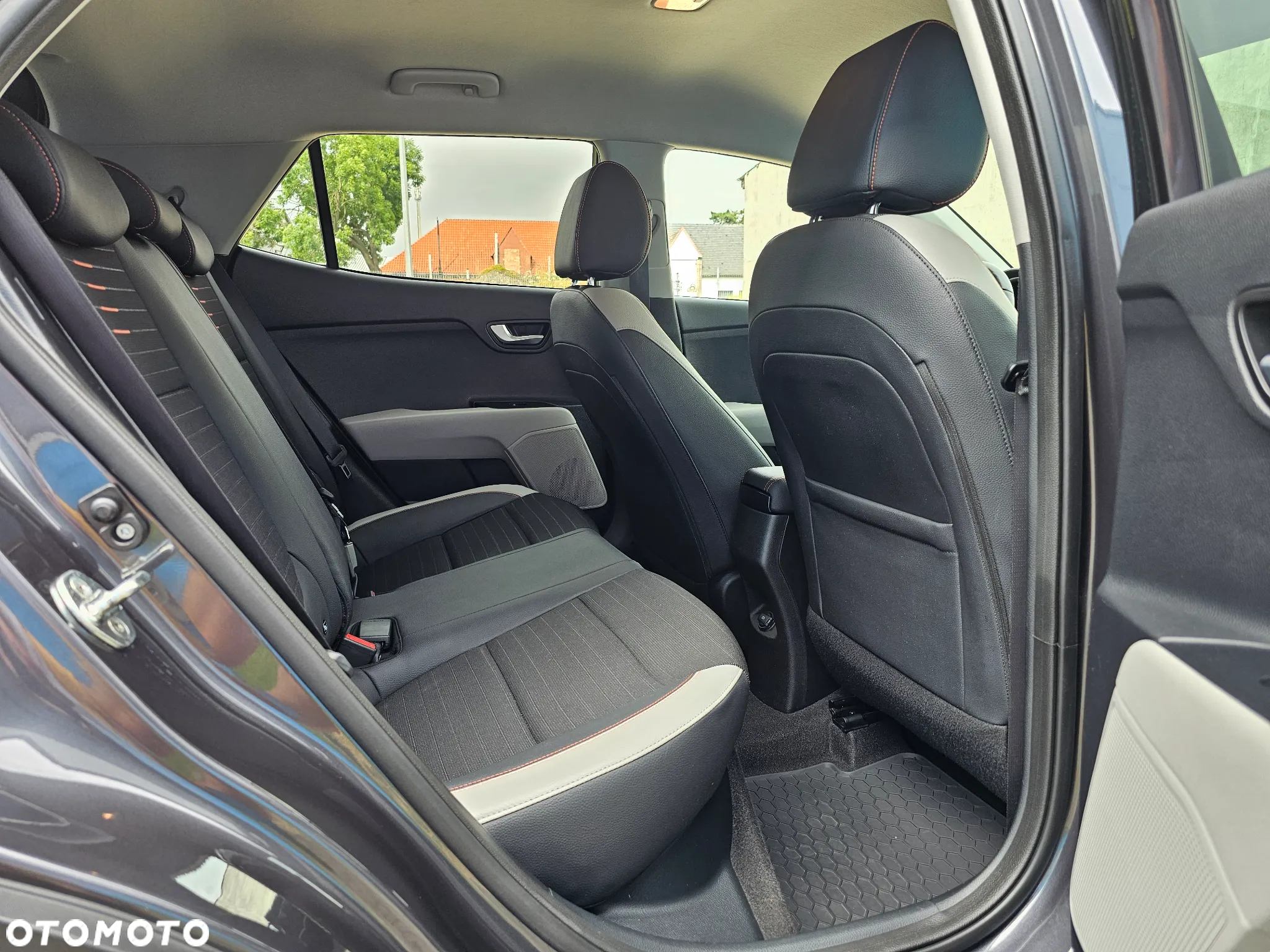 Kia Stonic 1.0 T-GDI 120 Spirit - 14