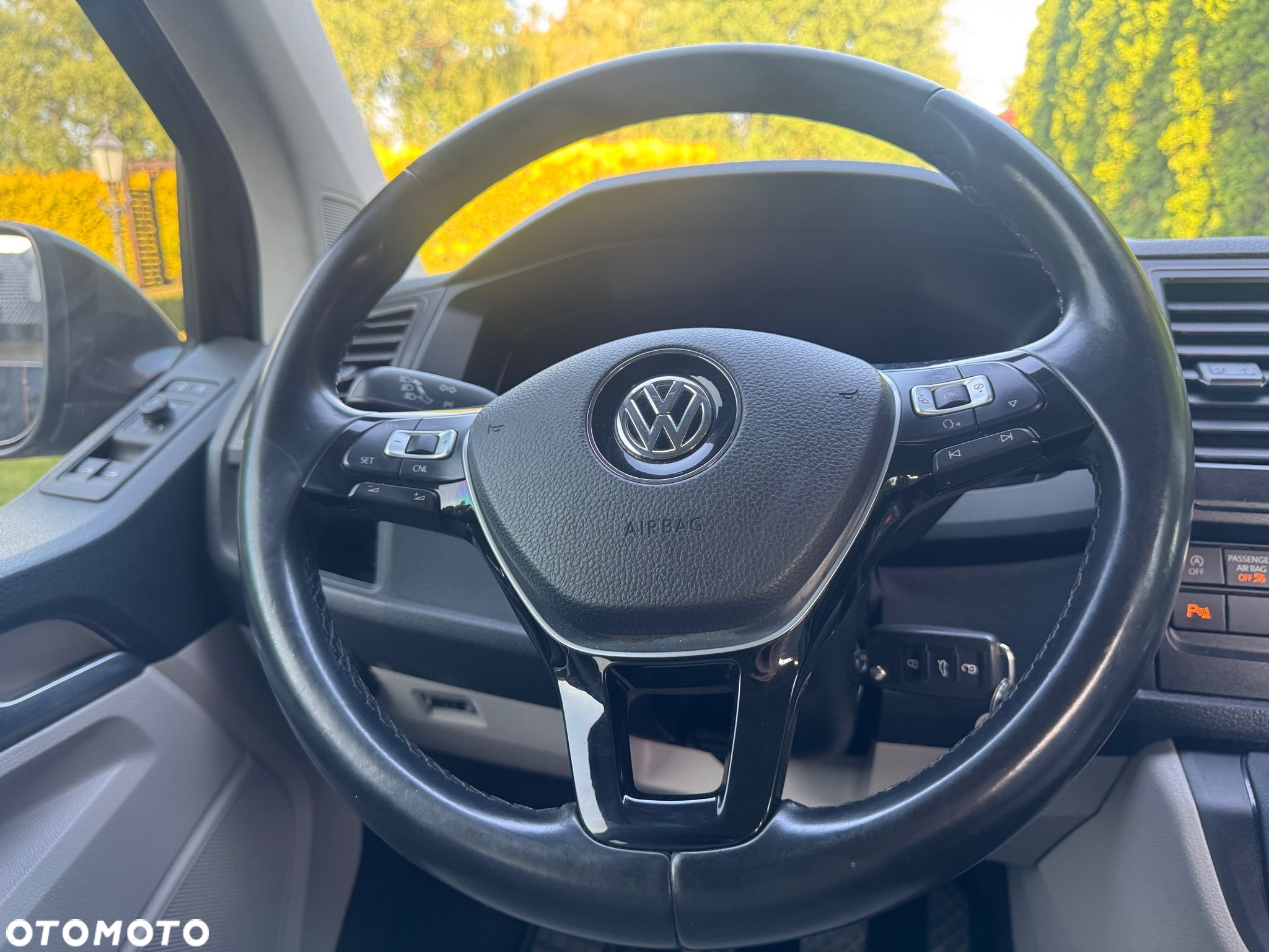 Volkswagen Caravelle 2.0 TDI L2 Highline - 24