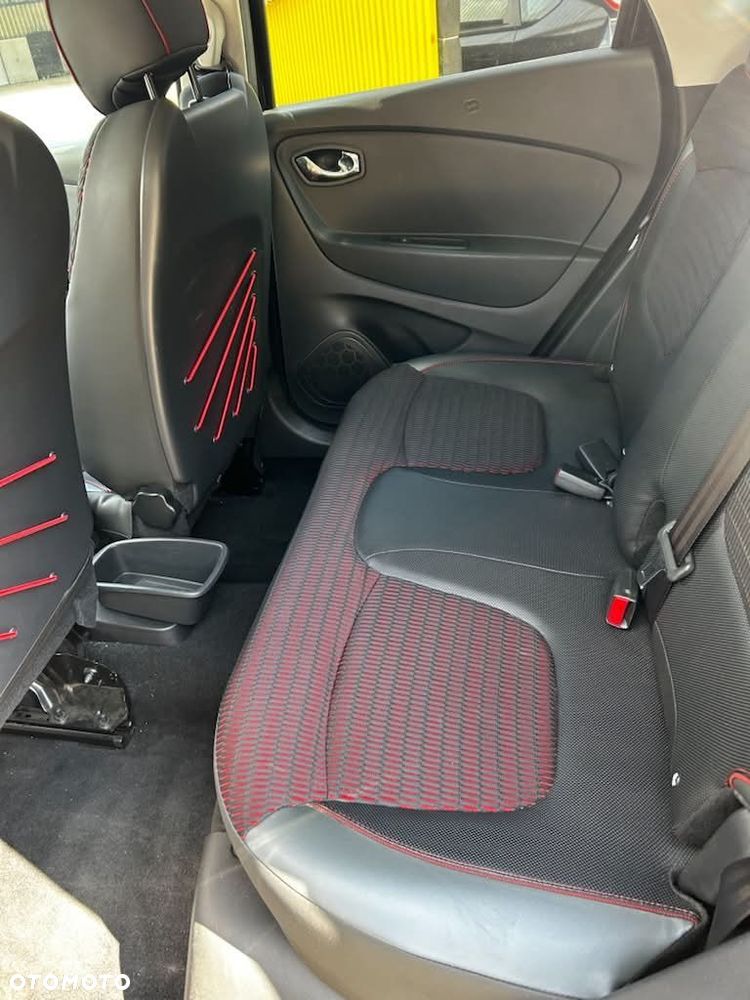 Renault Captur 1.2 TCe Helly Hansen EDC - 8