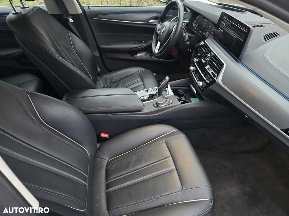 BMW Seria 5 530e Aut. Luxury Line - 6