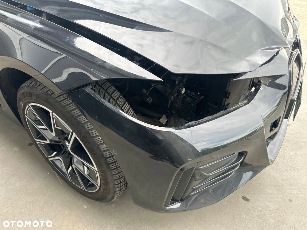 BMW i4 - 10