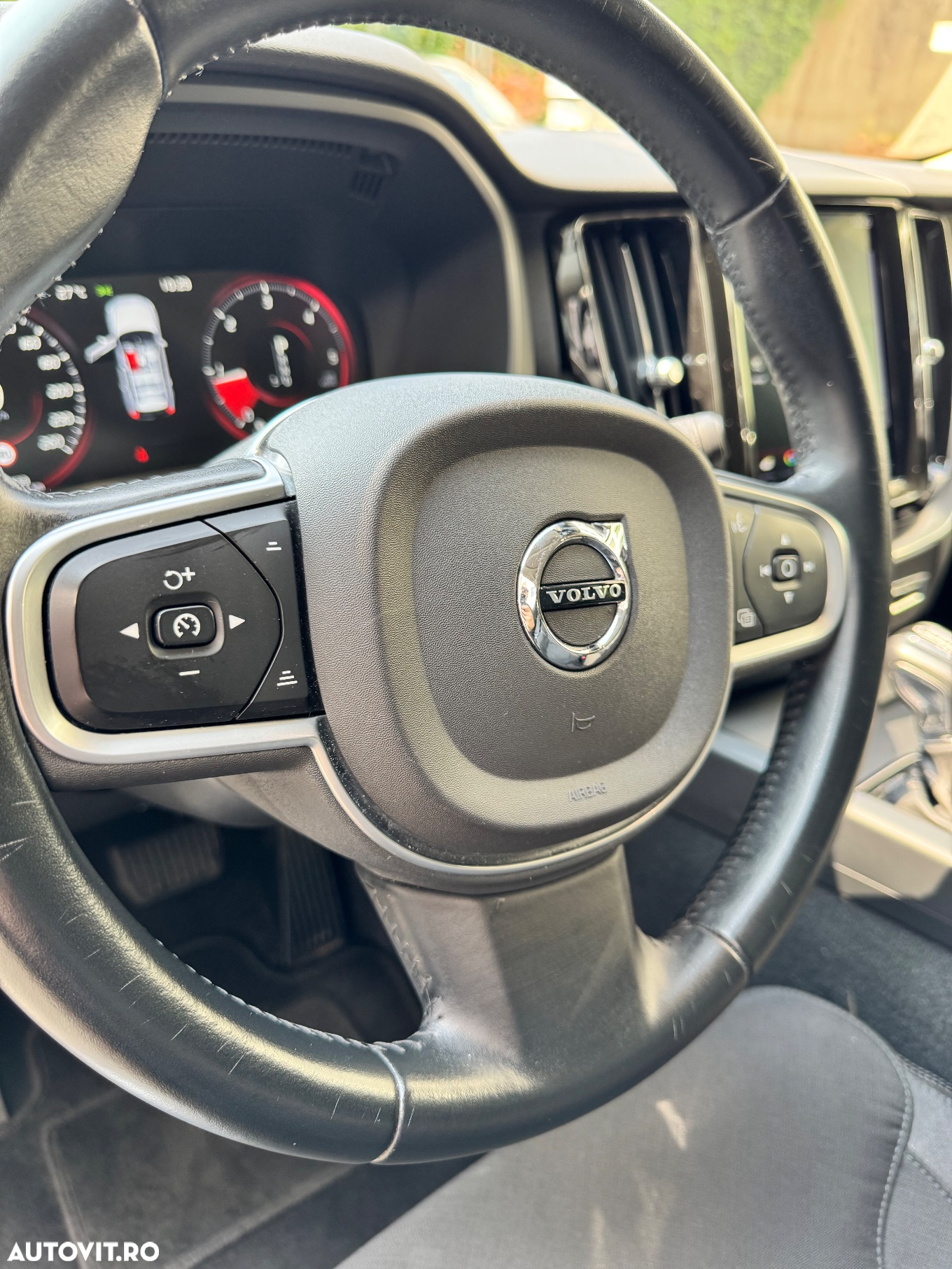 Volvo XC 60 D4 Momentum - 19