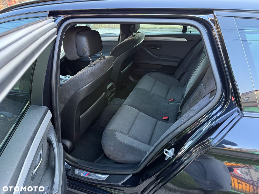 BMW Seria 5 525d - 10