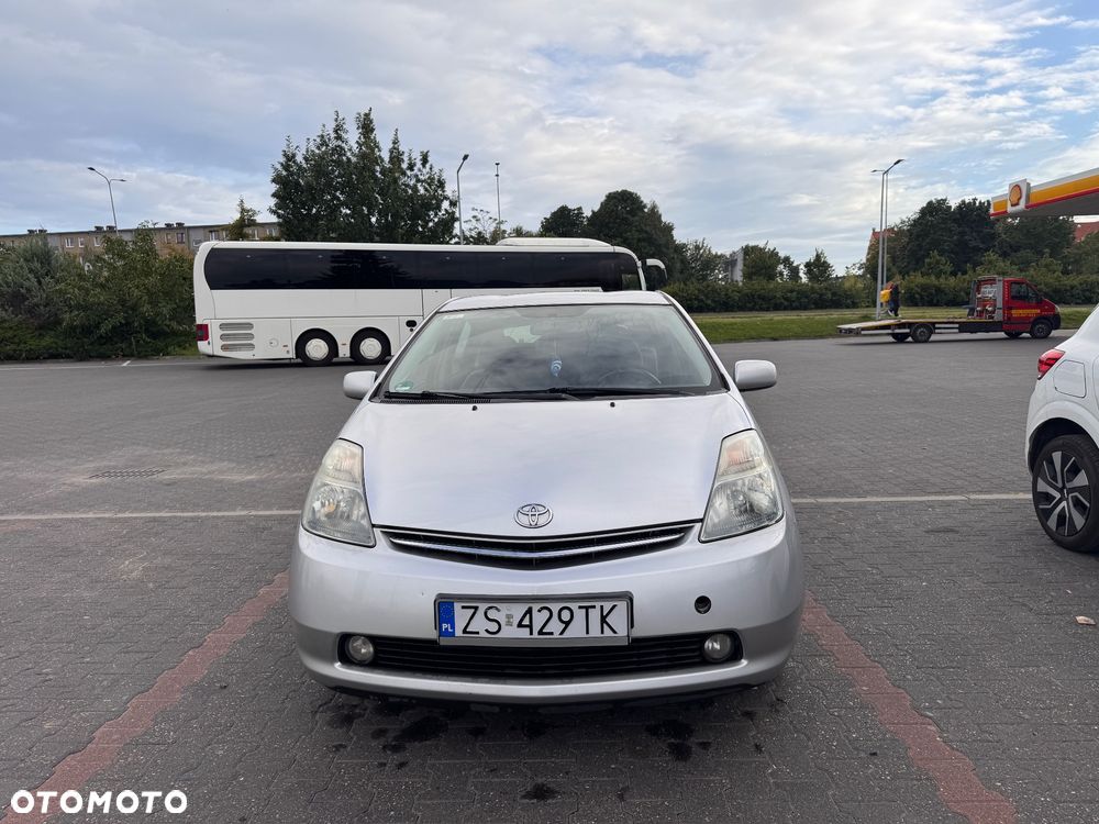 Toyota Prius 1.5 VVT-i Sol - 4