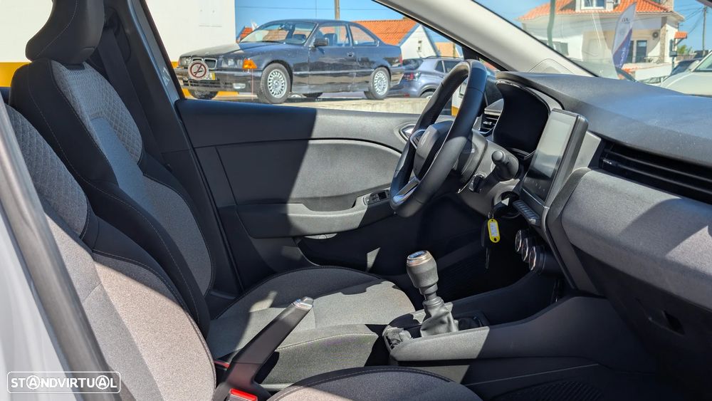 Renault Clio TCe 90 EVOLUTION - 16