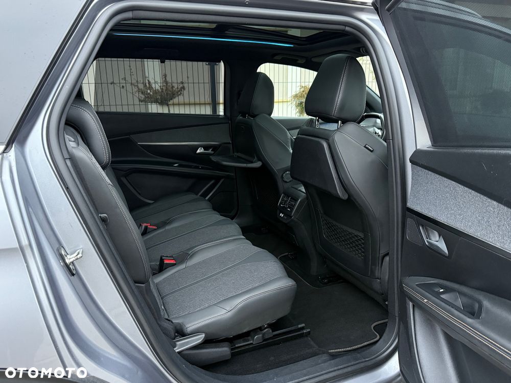 Peugeot 5008 BlueHDi 130 EAT8 GT - 23