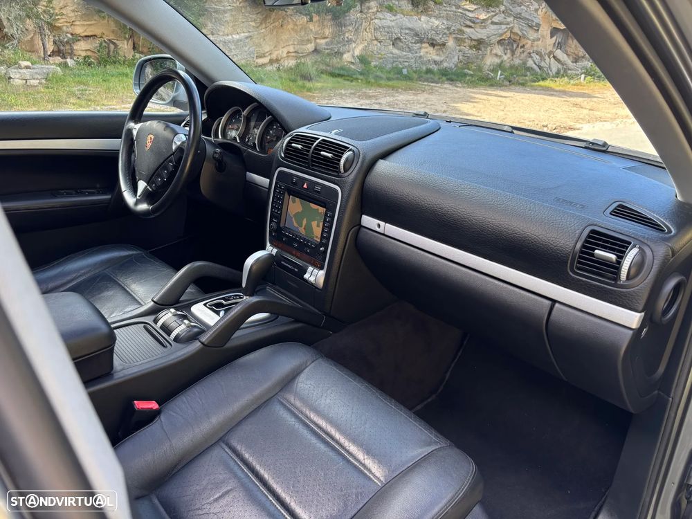 Porsche Cayenne Tiptronic - 11