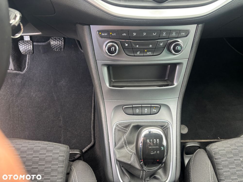 Opel Astra 1.6 CDTI Active - 20