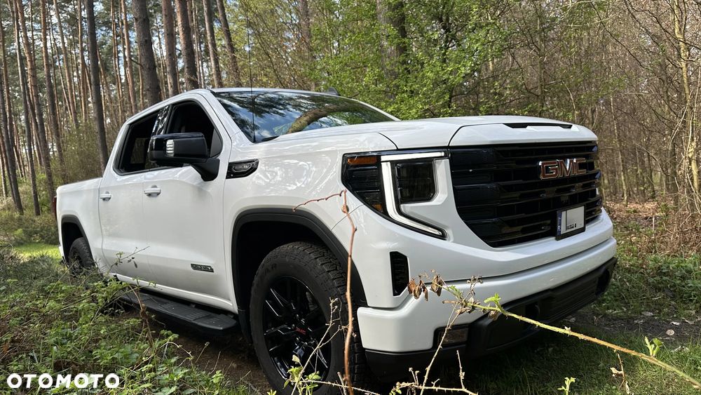 GMC Sierra - 29