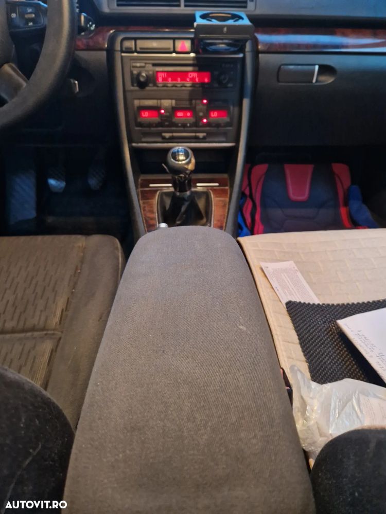 Audi A4 1.9 TDI Avant - 10