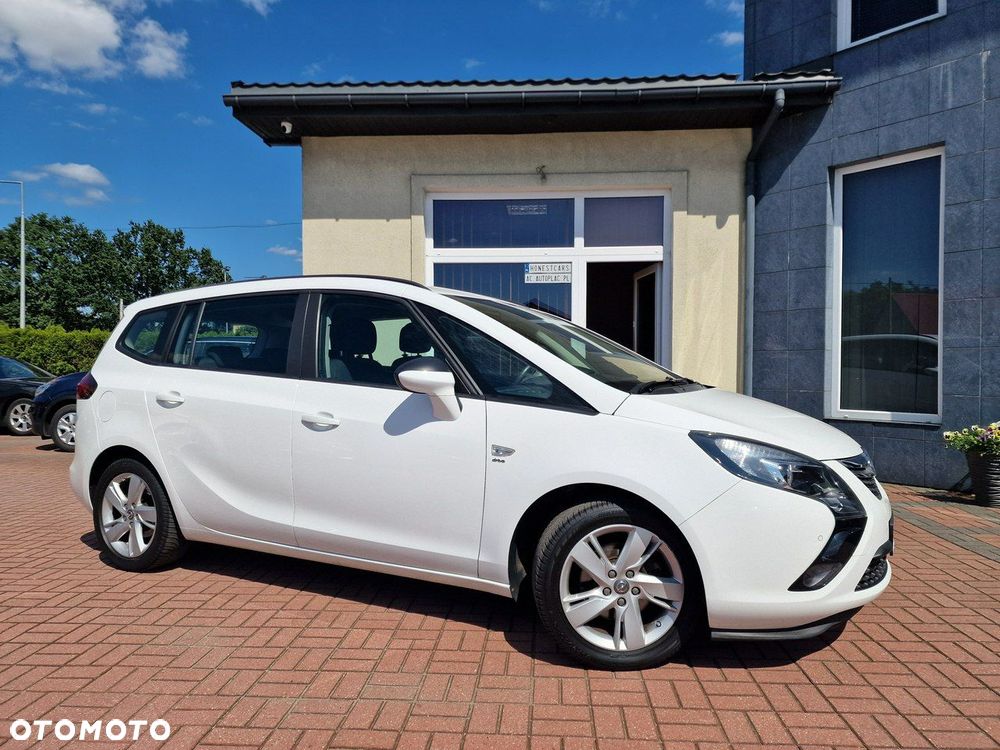 Opel Zafira Tourer 1.4 Turbo drive - 14
