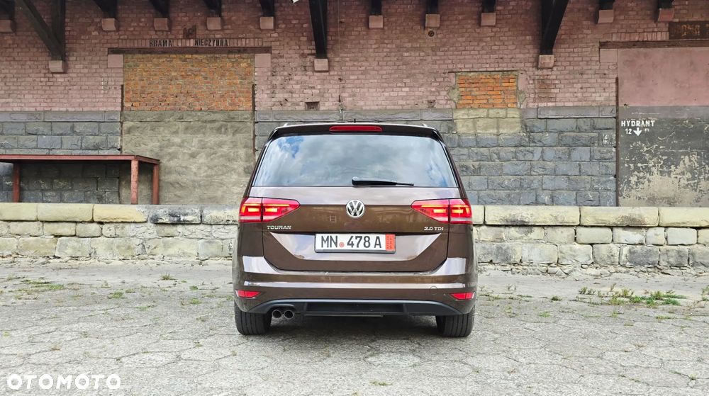Volkswagen Touran 2.0 TDI BMT Comfortline - 5