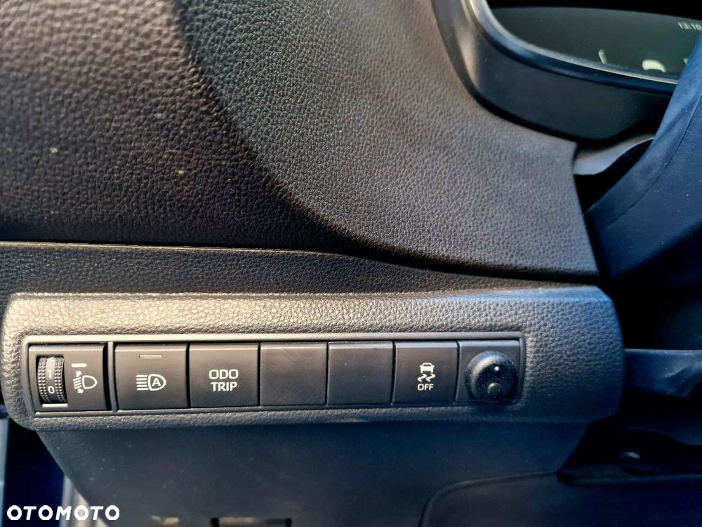 Toyota Corolla 1.8 Hybrid Comfort - 25