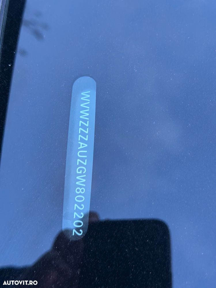 Volkswagen Golf - 23